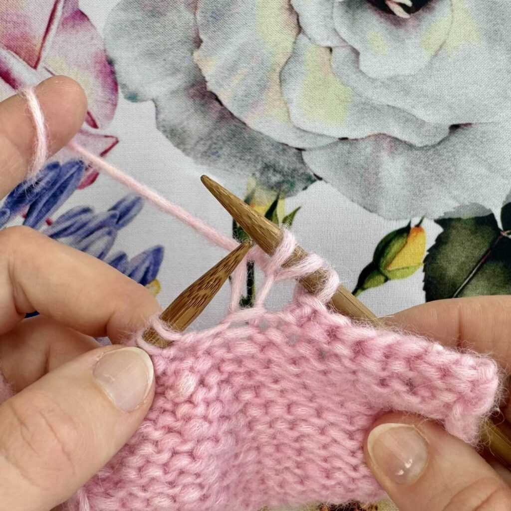 Elastyczne zamknięcie robótki. 