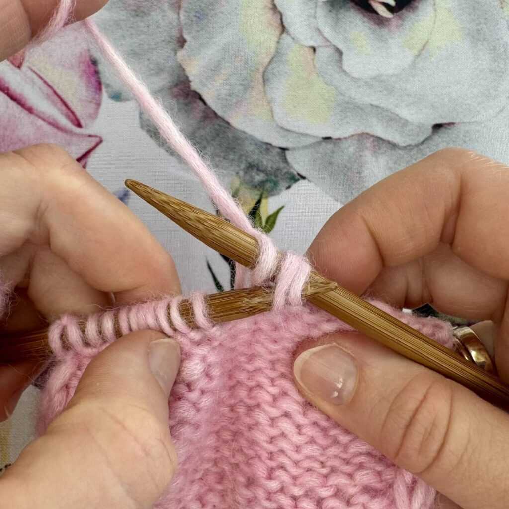 Elastyczne zamknięcie robótki. 